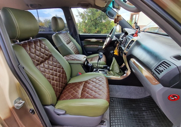 Toyota Land Cruiser cena 124000 przebieg: 220000, rok produkcji 2007 z Brzeziny małe 781